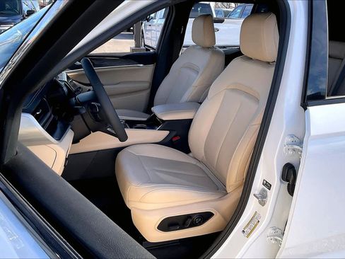 Used 2024 Jeep Grand Cherokee Limited w/ Trailer Tow Package image 7