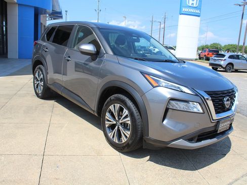 Used 2023 Nissan Rogue SV AWD/4WD image 1