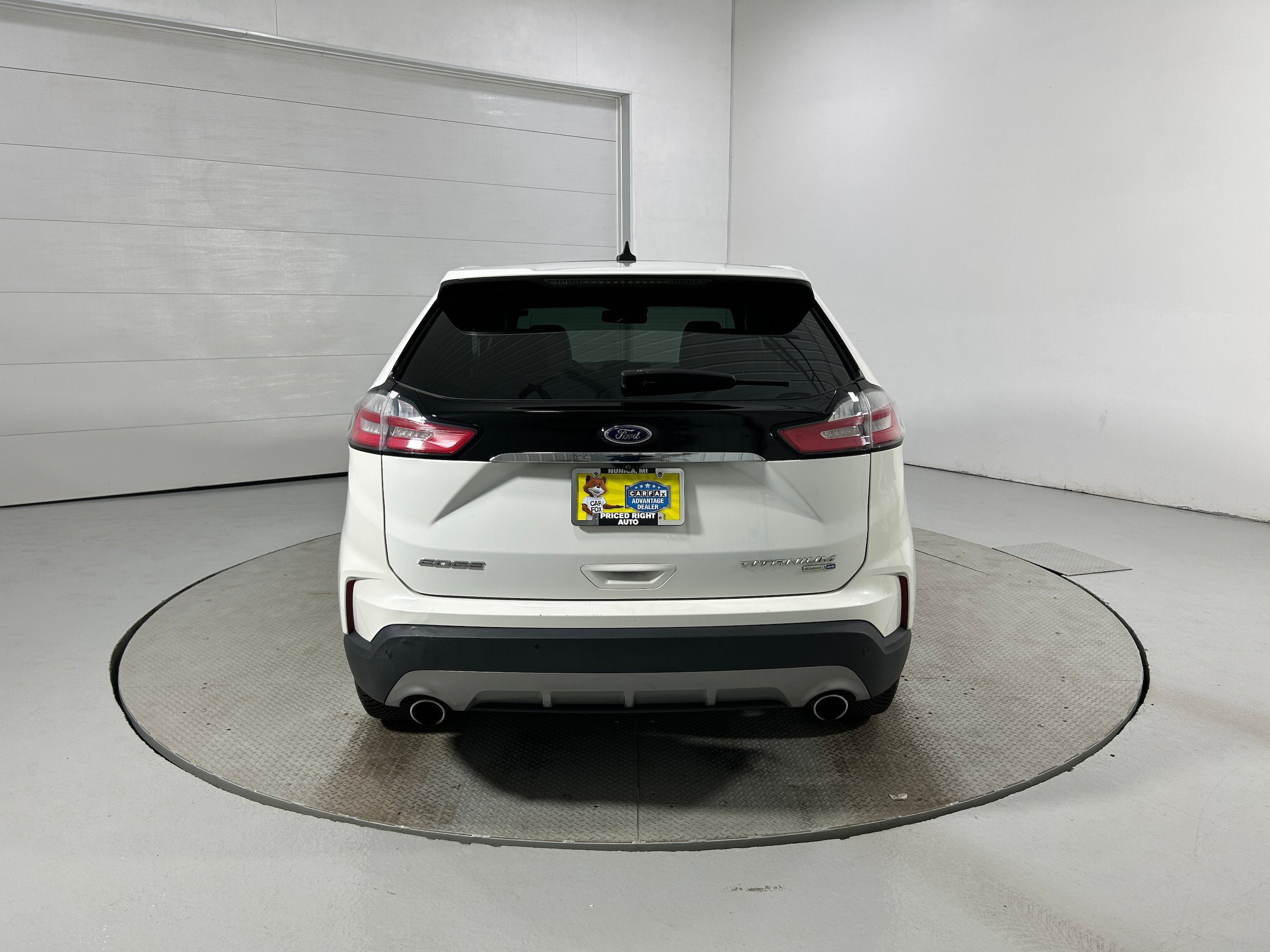 Used 2020 Ford Edge Titanium AWD/4WD image 33