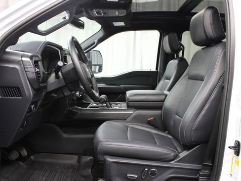 Used 2025 Ford F150 Lariat w/ Equipment Group 502A High AWD/4WD image 15