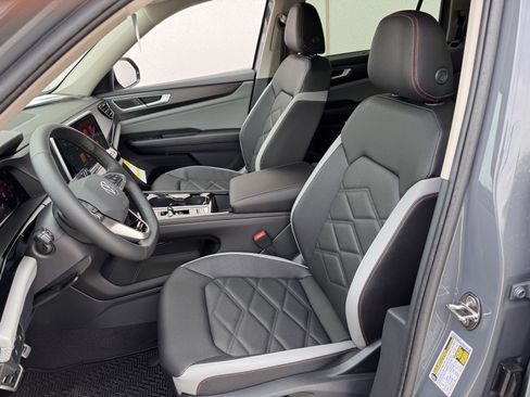 New 2026 Volkswagen Atlas Peak Edition AWD/4WD image 27