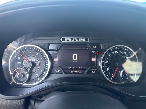 Used 2020 RAM 1500 Laramie AWD/4WD image 19