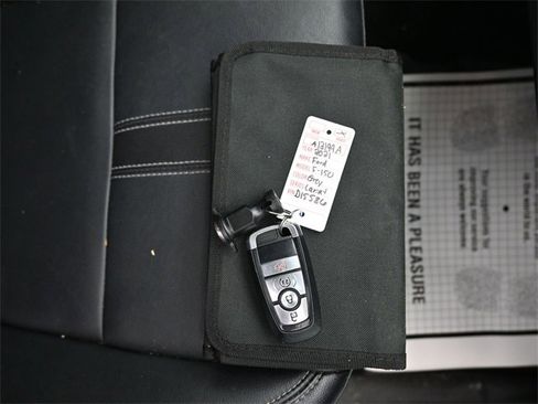 Used 2021 Ford Ranger Lariat w/ Equipment Group 501A High image 9