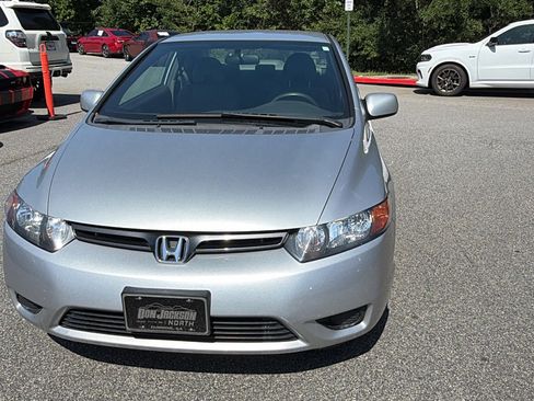 Used 2008 Honda Civic LX image 3