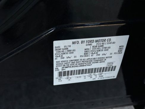 Used 2018 Ford Edge SE image 30