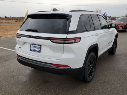 New 2026 Jeep Grand Cherokee Altitude