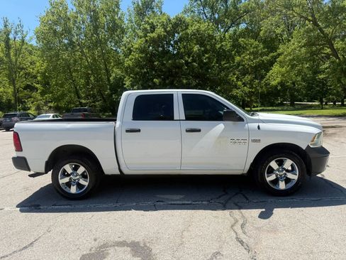Used 2014 RAM 1500 Tradesman w/ Popular Equipment Group AWD/4WD image 4