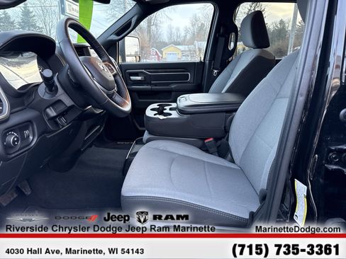 Used 2024 RAM 2500 Big Horn w/ Bed Utility Group image 15