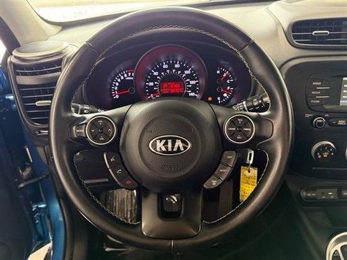 Used 2016 Kia Soul + w/ Designer's Package FWD image 22