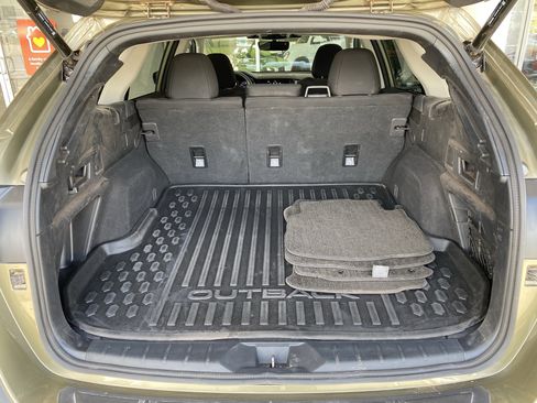 Used 2024 Subaru Outback Premium image 17