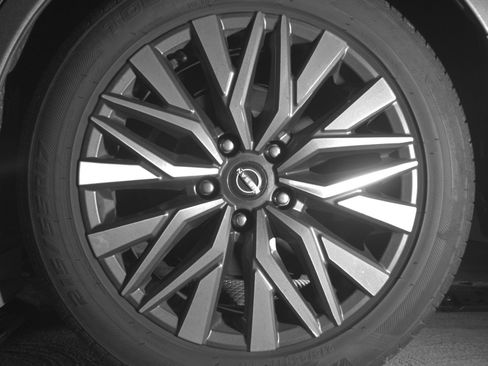 Used 2025 Nissan Altima 2.5 SV image 14