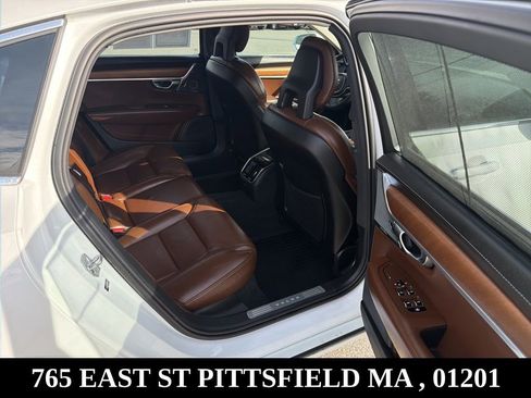 Used 2018 Volvo S90 T6 Inscription image 20