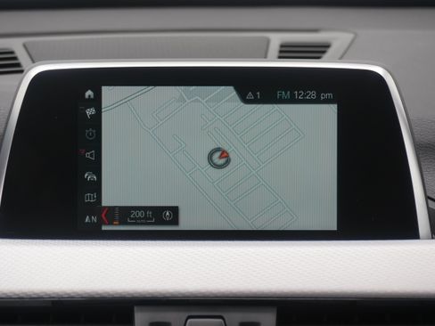 Used 2018 BMW X1 sDrive28i FWD image 14