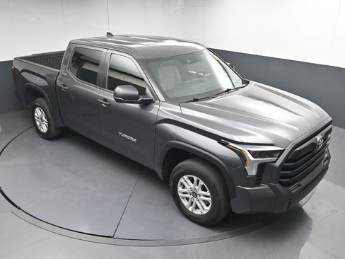 Used 2025 Toyota Tundra SR5 image 33