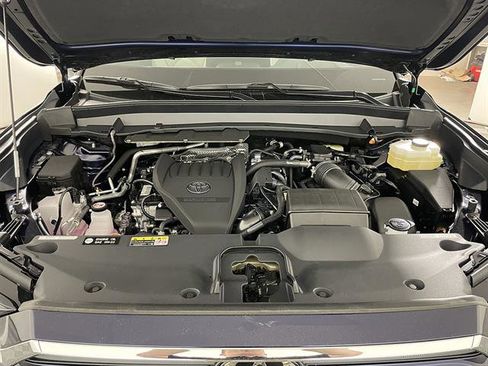 New 2026 Toyota Grand Highlander AWD Hybrid image 24
