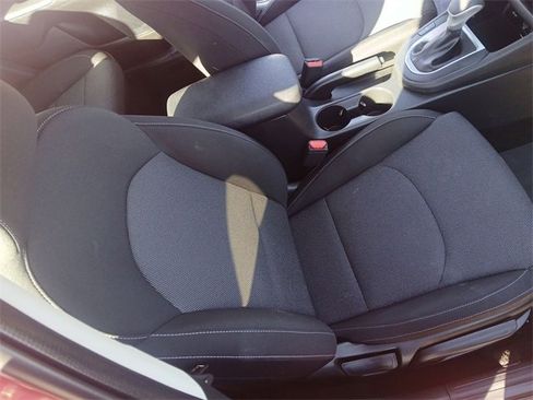 Certified 2023 Kia Forte LXS image 23