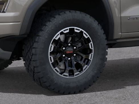 New 2026 GMC Canyon AT4 w/ Technology Plus Package AWD/4WD image 9