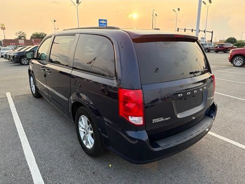 Used 2015 Dodge Grand Caravan SXT w/ UConnect Hands-Free Group FWD image 3