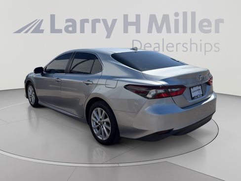 Used 2023 Toyota Camry LE FWD image 3