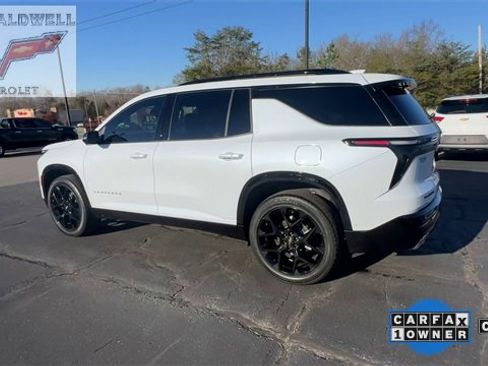 Certified 2026 Chevrolet Traverse RS w/ LPO, Floor Liner Package image 6