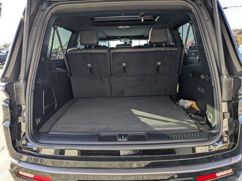 New 2026 Jeep Grand Wagoneer L w/ Premium Group I image 11