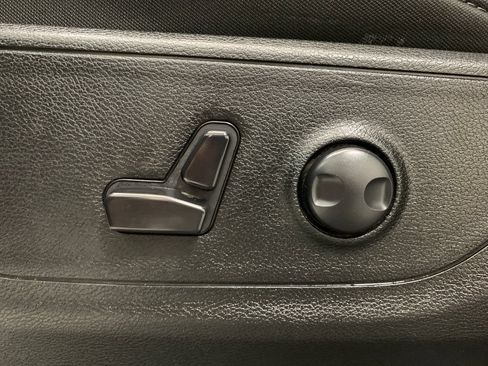 Used 2023 RAM 1500 Big Horn AWD/4WD image 5