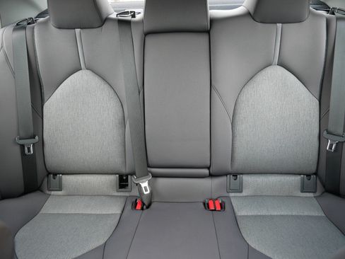 Used 2021 Toyota Camry LE FWD image 13