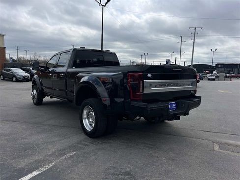 Used 2020 Ford F450 Platinum w/ FX4 Off-Road Package image 5