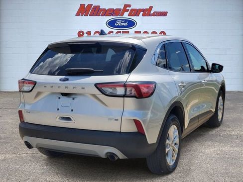 Used 2020 Ford Escape SE AWD/4WD image 3