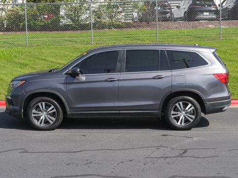 Used 2017 Honda Pilot EX-L image 3