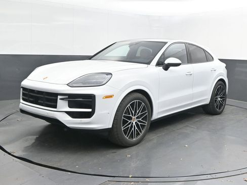 New 2025 Porsche Cayenne Coupe image 1