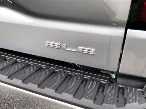 Used 2026 GMC Sierra 1500 SLE w/ Preferred Package image 22