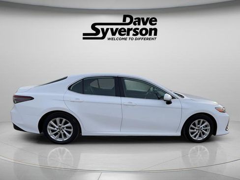 Used 2024 Toyota Camry LE image 4