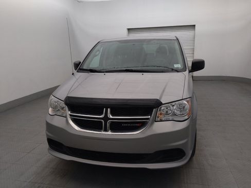 Used 2018 Dodge Grand Caravan SE w/ UConnect Hands-Free Group FWD image 15