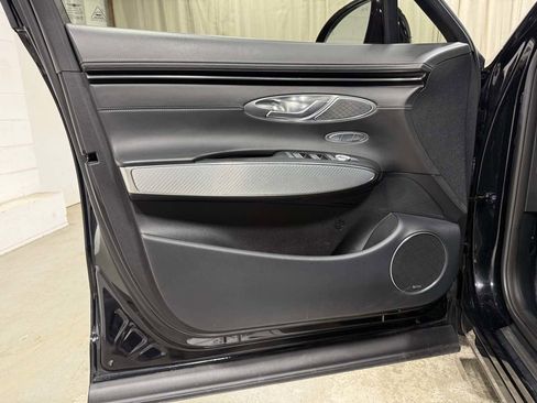 Used 2022 Genesis GV70 2.5T w/ Sport Prestige Package image 8