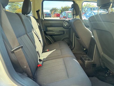 Used 2011 Dodge Nitro Heat w/ Popular Equipment Group image 14