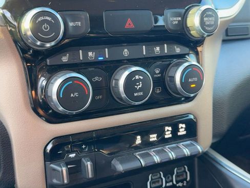 Used 2021 RAM 2500 Laramie image 25