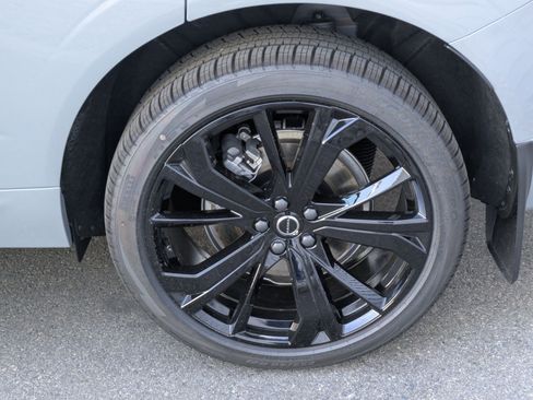 New 2026 Volvo XC60 T8 Ultra w/ Protection Package Premier AWD/4WD image 16