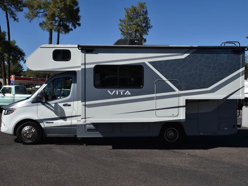 Used 2022 Mercedes-Benz Sprinter 3500 image 37