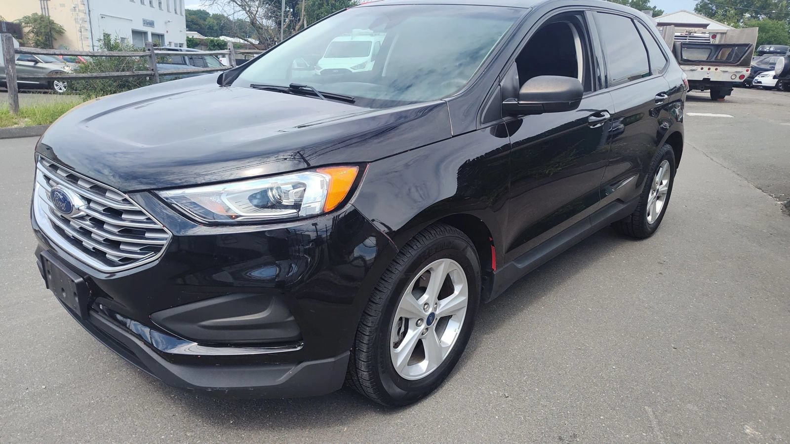Used 2019 Ford Edge SE w/ SE Fleet Driver's Package AWD/4WD image 1