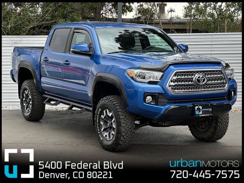 Used 2017 Toyota Tacoma TRD Off-Road w/ Premium & Technology Package AWD/4WD image 1