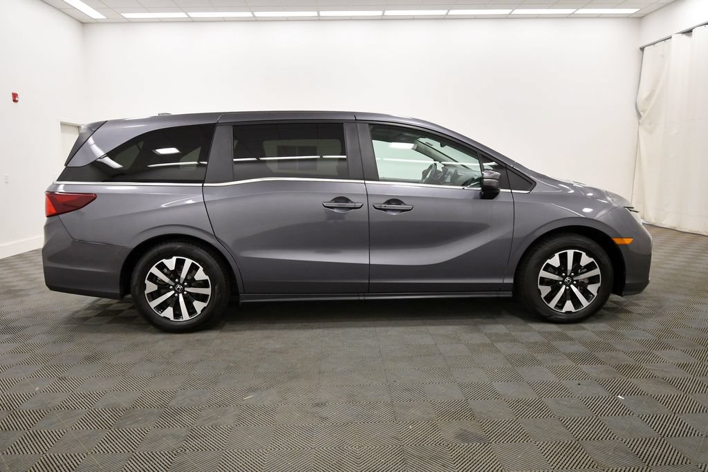 Certified 2025 Honda Odyssey EX-L image 9