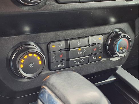 Used 2020 Ford F150 XLT w/ Equipment Group 302A Luxury image 19