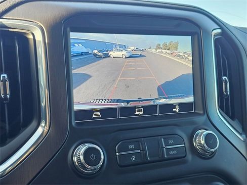 Used 2023 GMC Sierra 2500 AT4 image 20