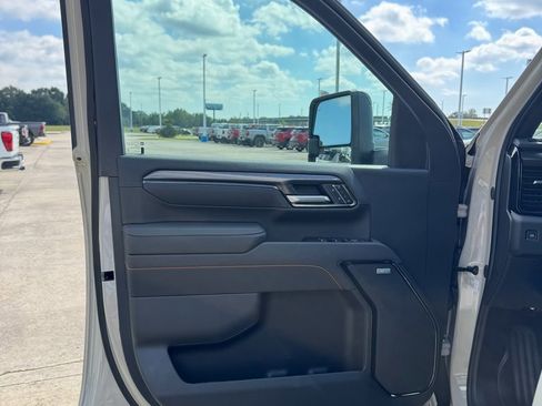 New 2026 GMC Sierra 2500 AT4 w/ AT4 Premium Plus Package image 10