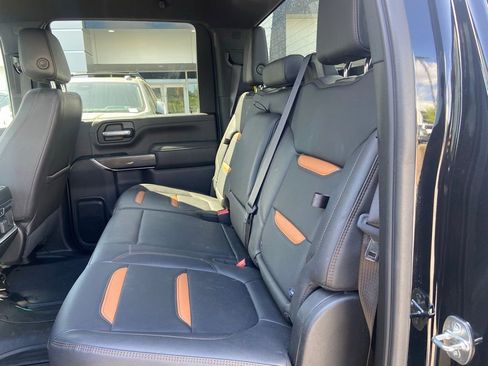 Used 2023 GMC Sierra 2500 AT4 image 17