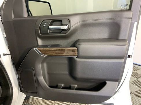 Used 2022 GMC Sierra 1500 Elevation w/ LPO, Elevation Black Package RWD image 13