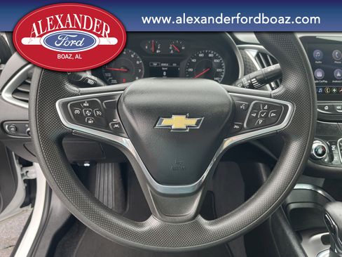 Used 2023 Chevrolet Malibu LT image 23