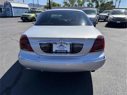 Used 2000 Lincoln Continental Base 4dr Sedan image 4