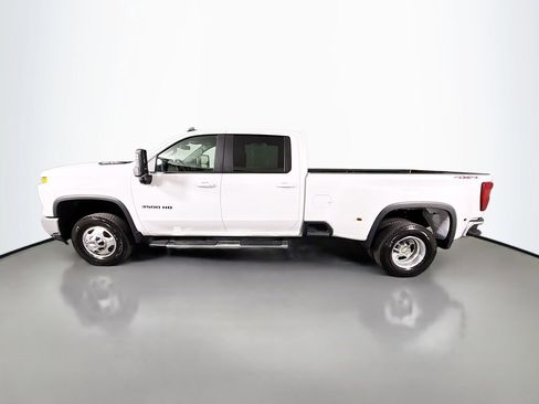 Used 2024 Chevrolet Silverado 3500 LT w/ Safety Package AWD/4WD image 4